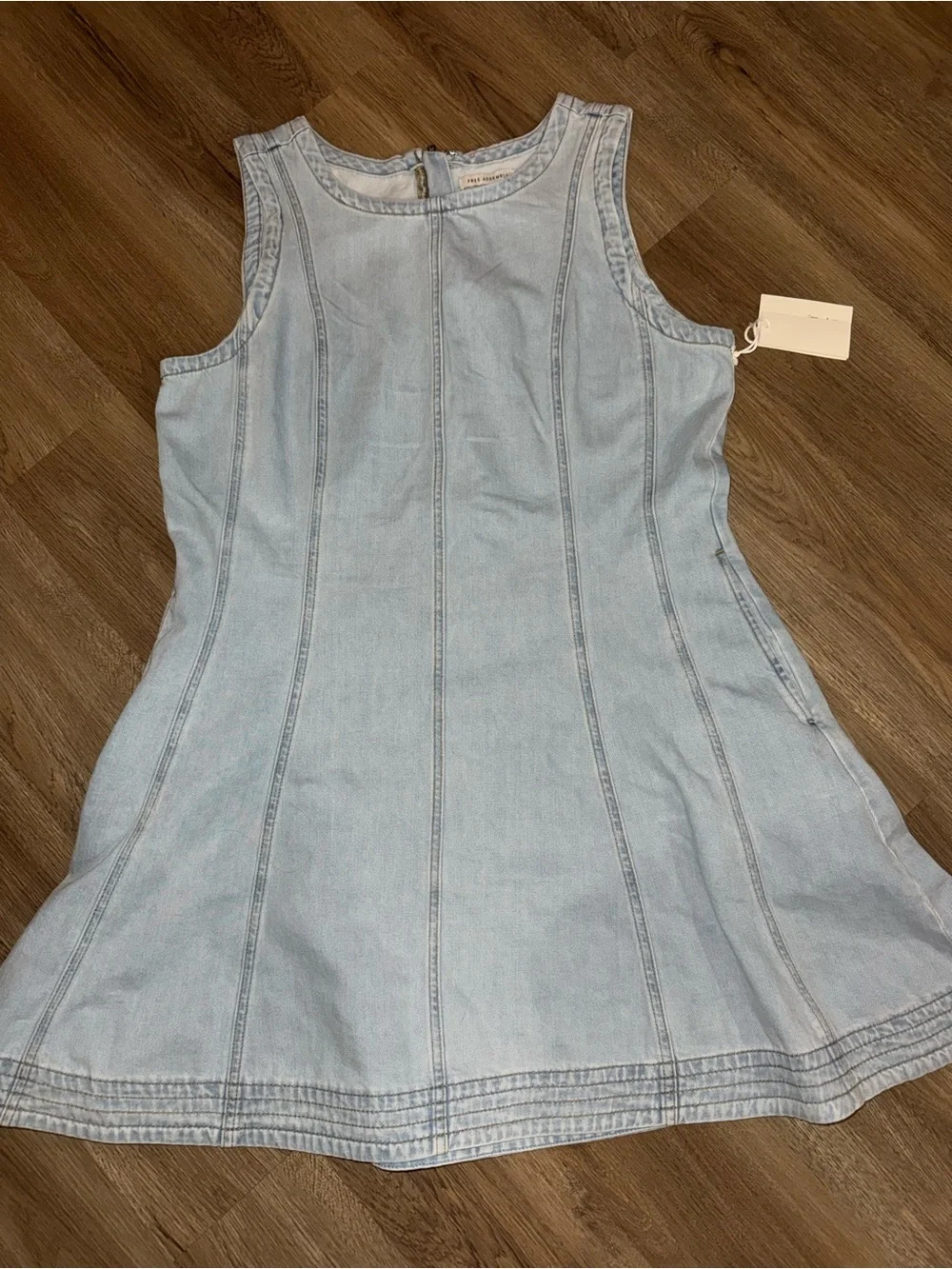 Adorable denim dress 💗 - Picture 3 of 5
